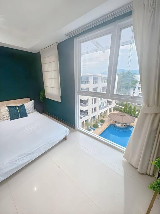 Apartment 4 Bed Penthouse With 3 Terraces *