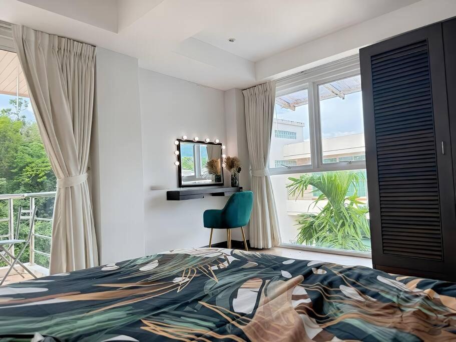 4 Bed Penthouse With 3 Terraces Apartment Patong